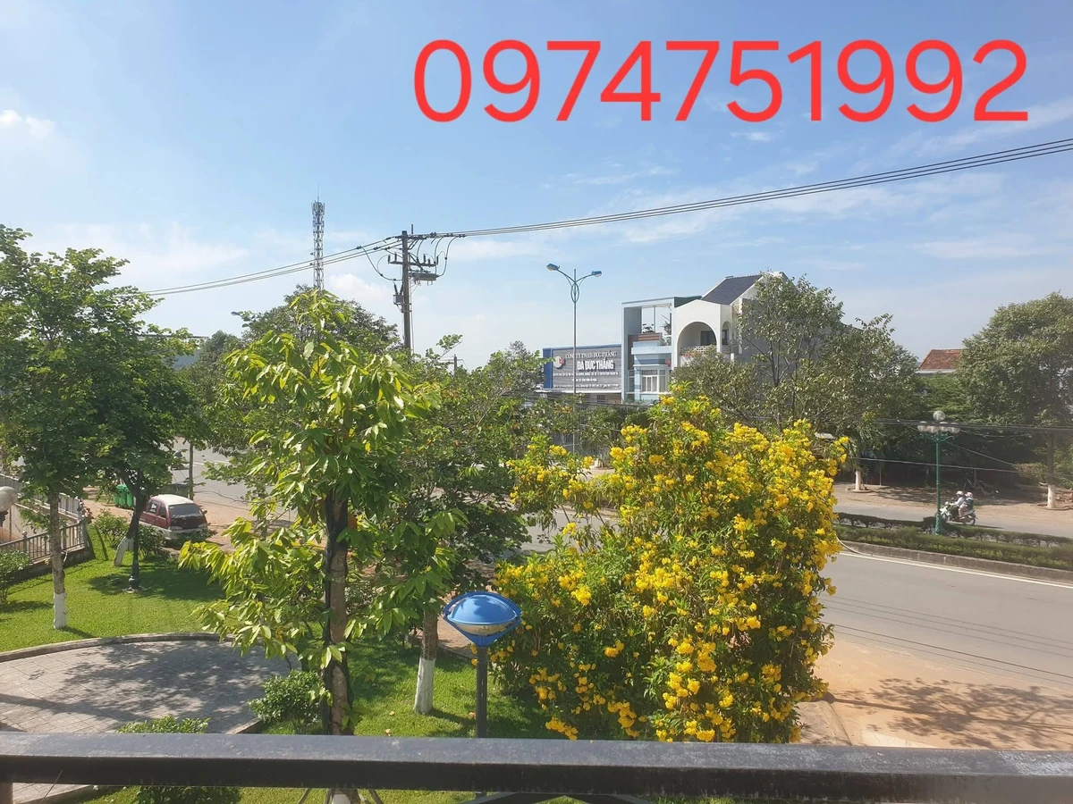 Bán nhà mặt tiền Trường Chinh 300m2 Quảng Ngãi hơn 4 tỷ - Ảnh thu nhỏ 3