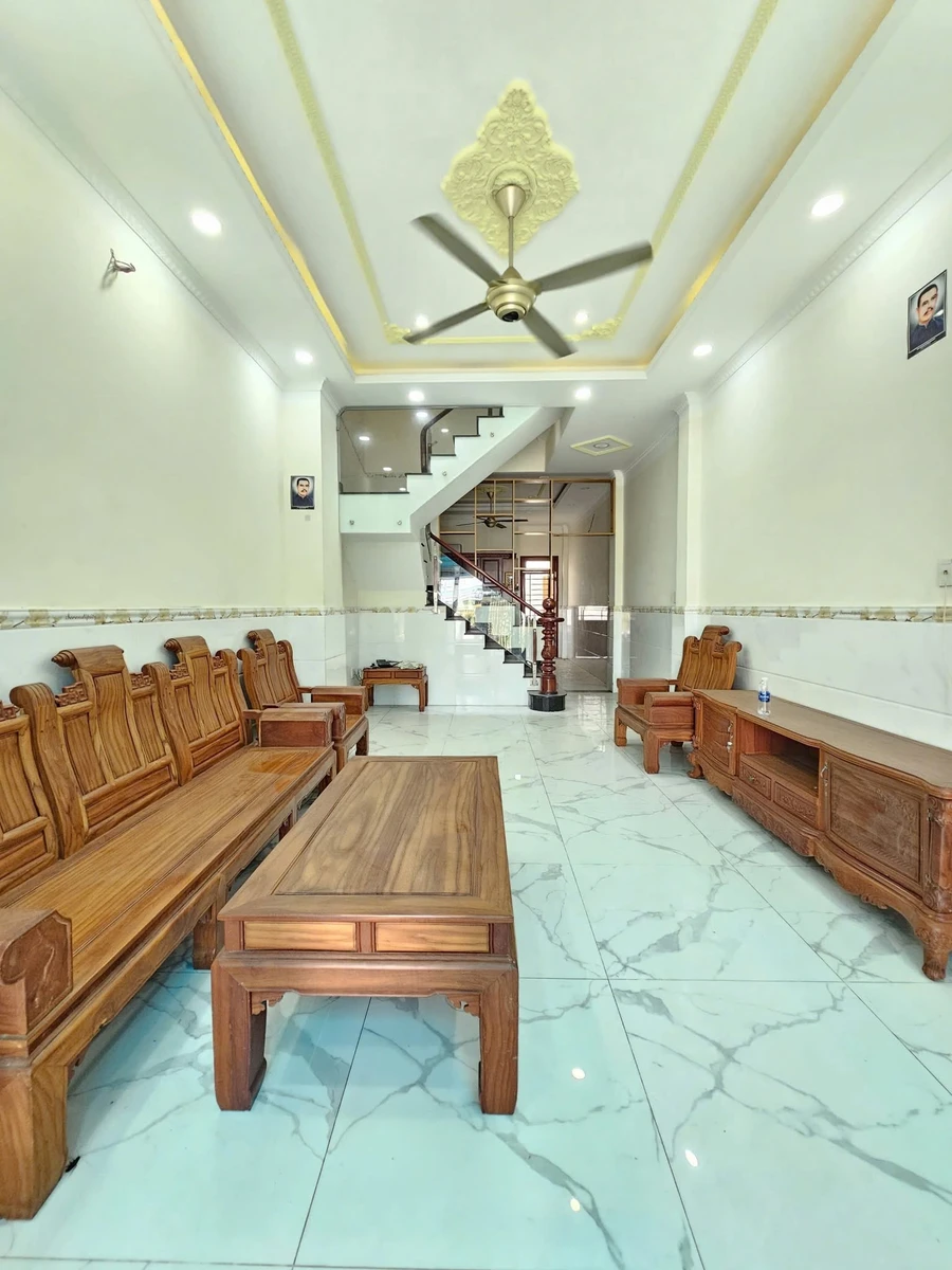 Bán nhà 72m2 KDC Hoàng Hùng, Dĩ An, 6 tỷ 650 - Ảnh thu nhỏ 3