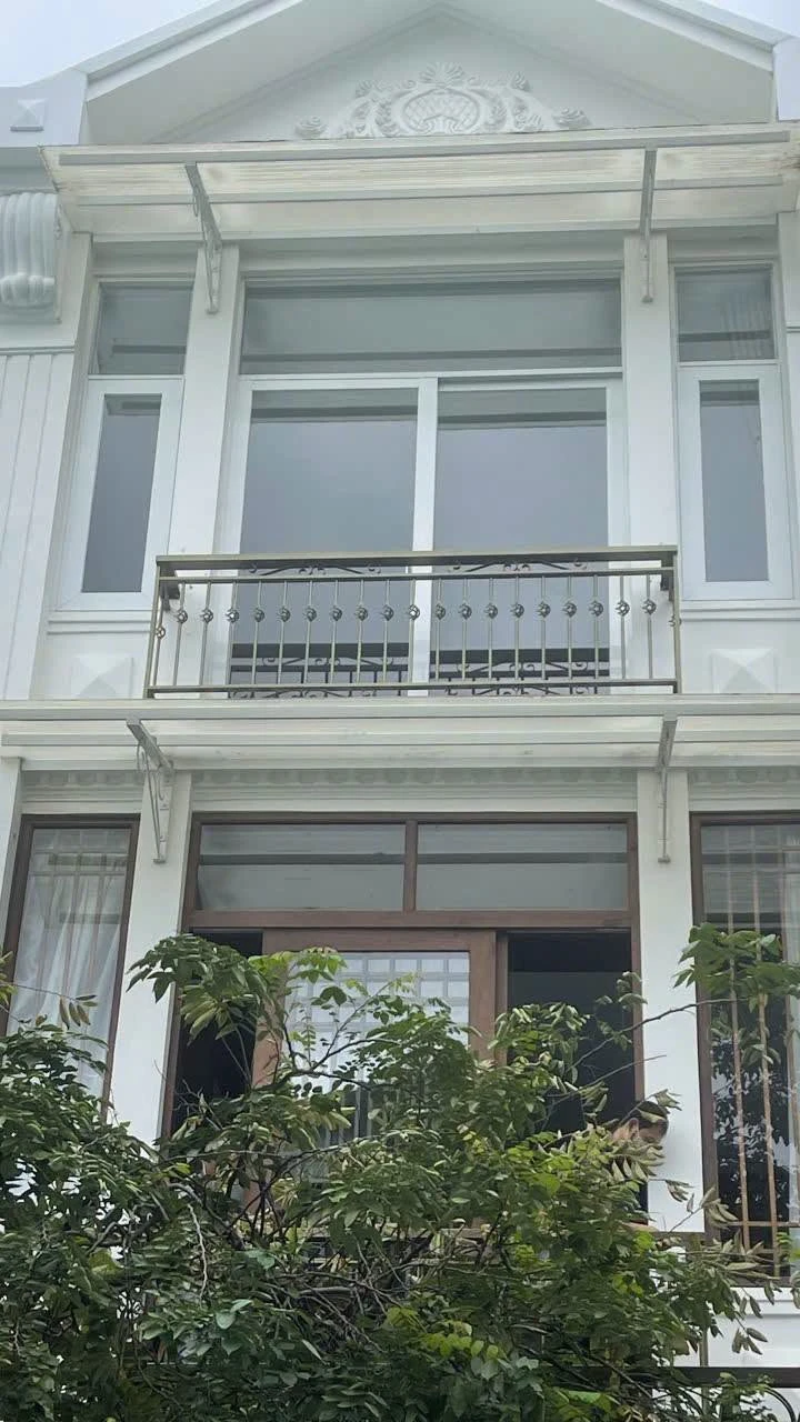 Bán nhà 3 tầng mặt tiền Nguyễn Thị Minh Khai, Nha Trang, 143m2, 36,5 tỷ - Ảnh 1