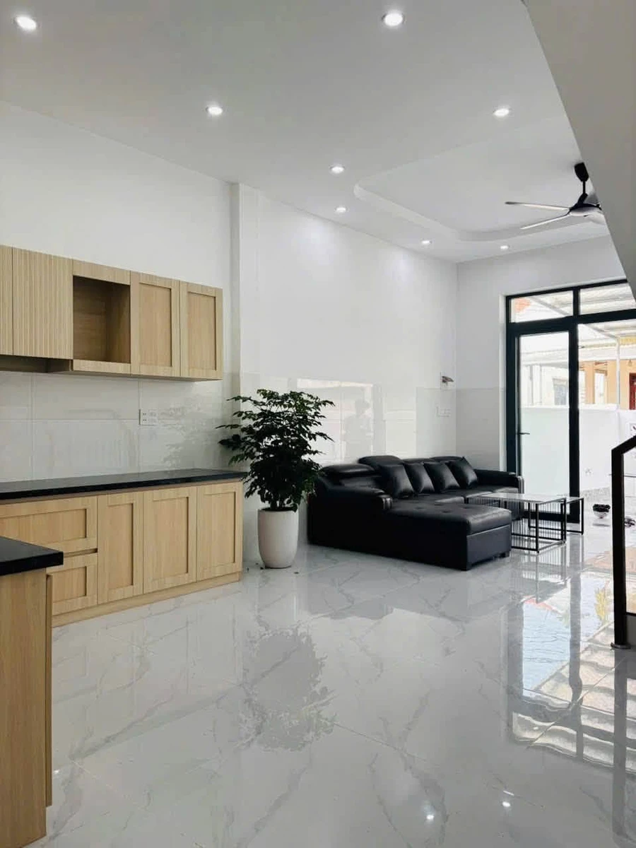 Bán nhà hẻm 3PN 2WC 105m² Nguyễn Công Phương Quảng Ngãi 2,35 tỷ - Ảnh thu nhỏ 5