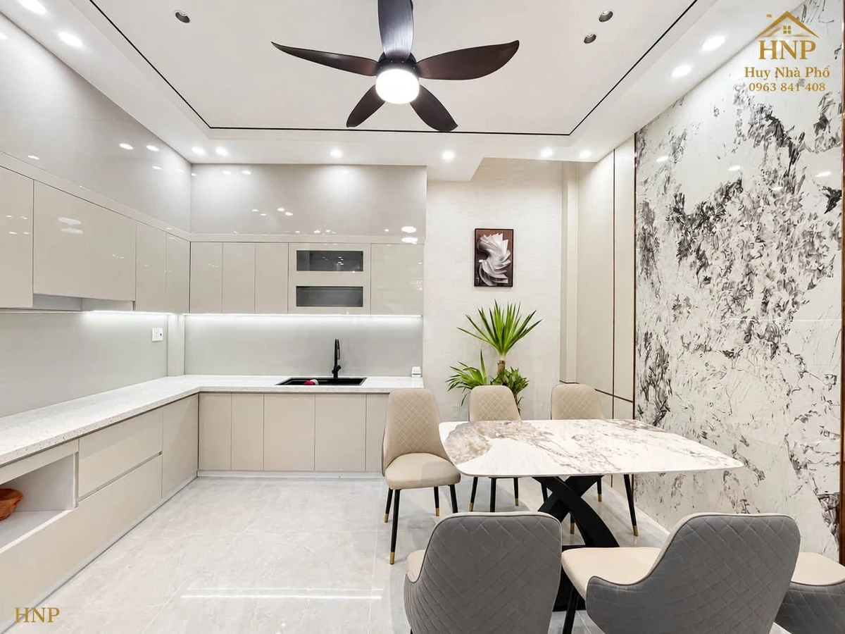 Bán nhà 5 tầng 50m² khu TĐC Hồ Sen, 5.5 tỷ - Ảnh thu nhỏ 3