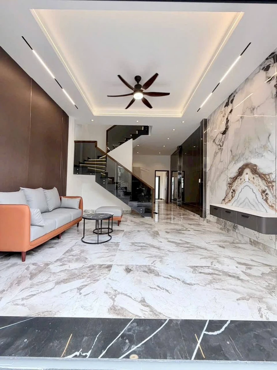 Bán nhà 2 tầng 67.5m² Tân Phú 5 tỷ - Ảnh 1