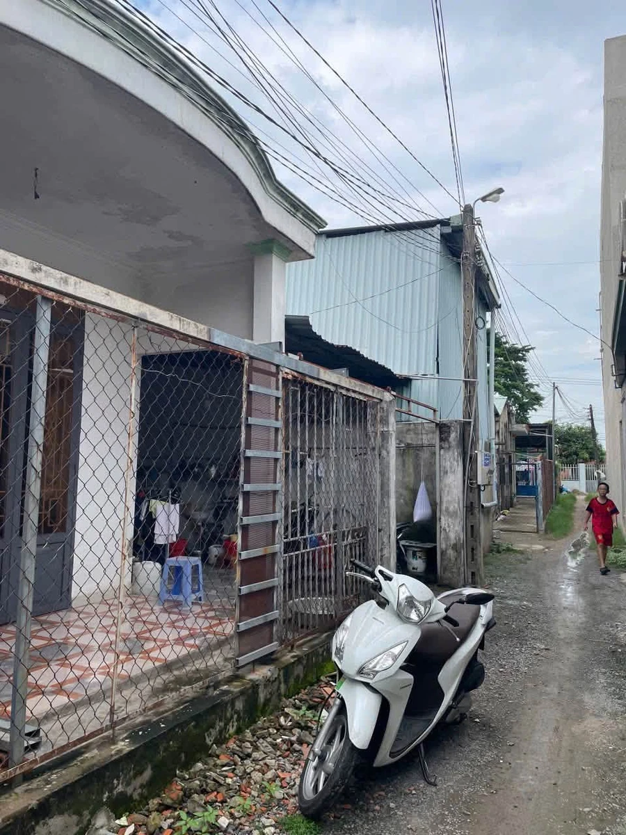 Bán nhà Phú Hoà 104m2, 2 phòng ngủ, Bình Chánh - Ảnh thu nhỏ 2