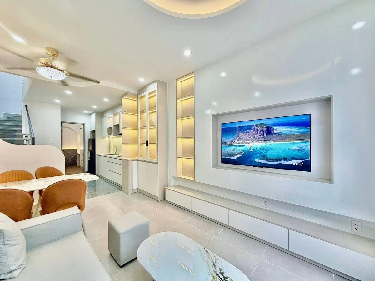 Nhà bán Bình Thạnh 49m2, 3PN, 2 tầng, hơn 6 tỷ - Ảnh 1