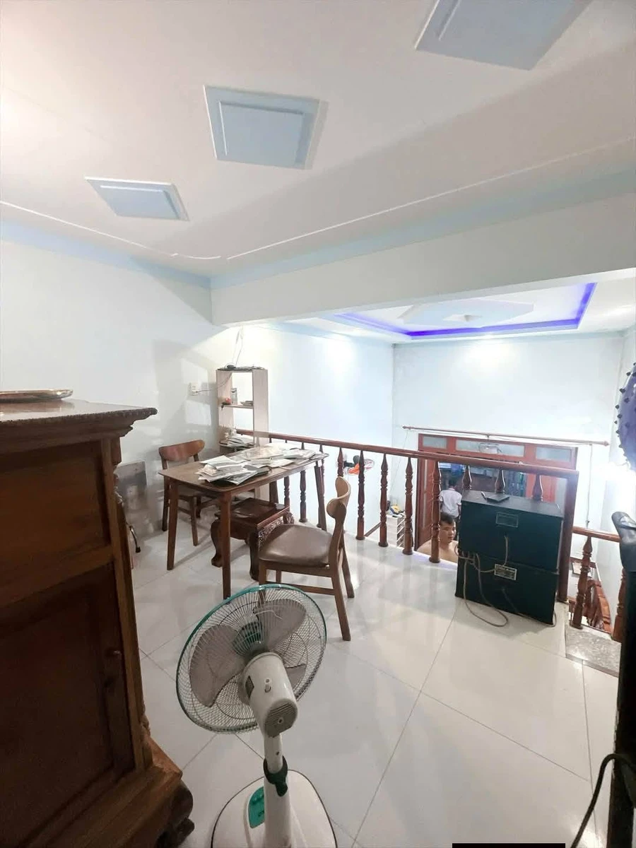 Bán nhà sổ chung Dĩ An 50m², 2PN, 1.35 tỷ - Ảnh thu nhỏ 3
