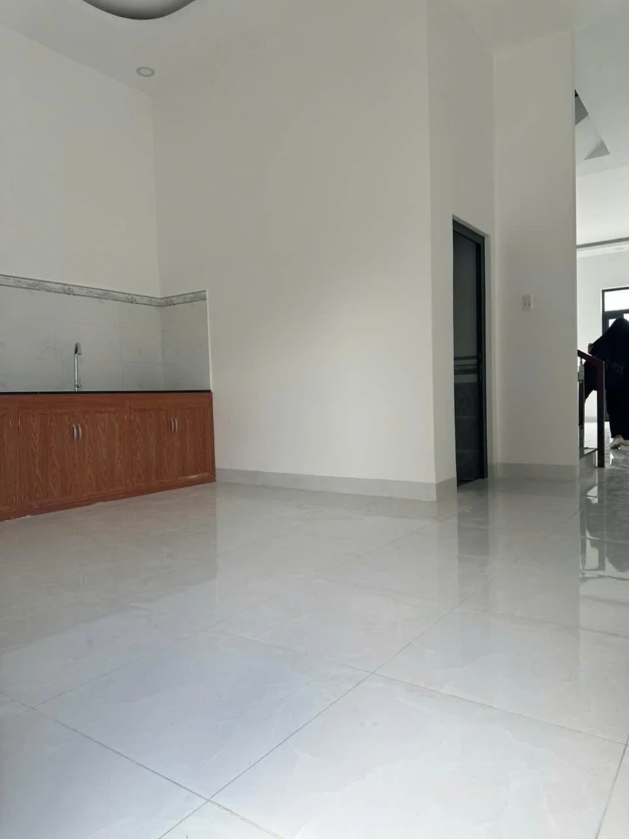 Bán nhà ở xã hội 1 trệt 1 lầu 5x24m, 2PN 2WC, gần chợ Bình Chánh giá từ 1,4 tỷ - Ảnh thu nhỏ 2