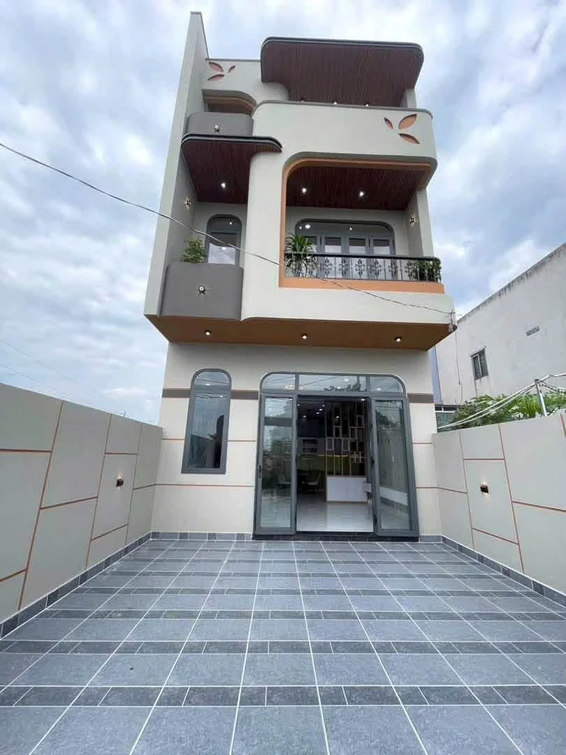 Bán nhà mặt tiền kinh doanh 5,5x24m Bình Chánh 3 tỷ 260tr - Ảnh thu nhỏ 2