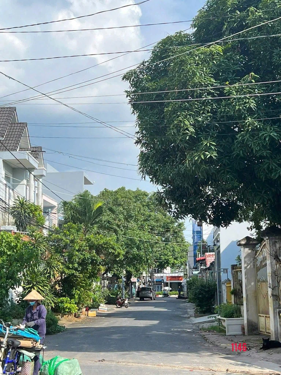 Bán nhà 1 trệt 1 lầu 105m2 hẻm ô tô Nguyễn Ái Quốc, TP. Biên Hòa, giá 4,6 tỷ - Ảnh thu nhỏ 2