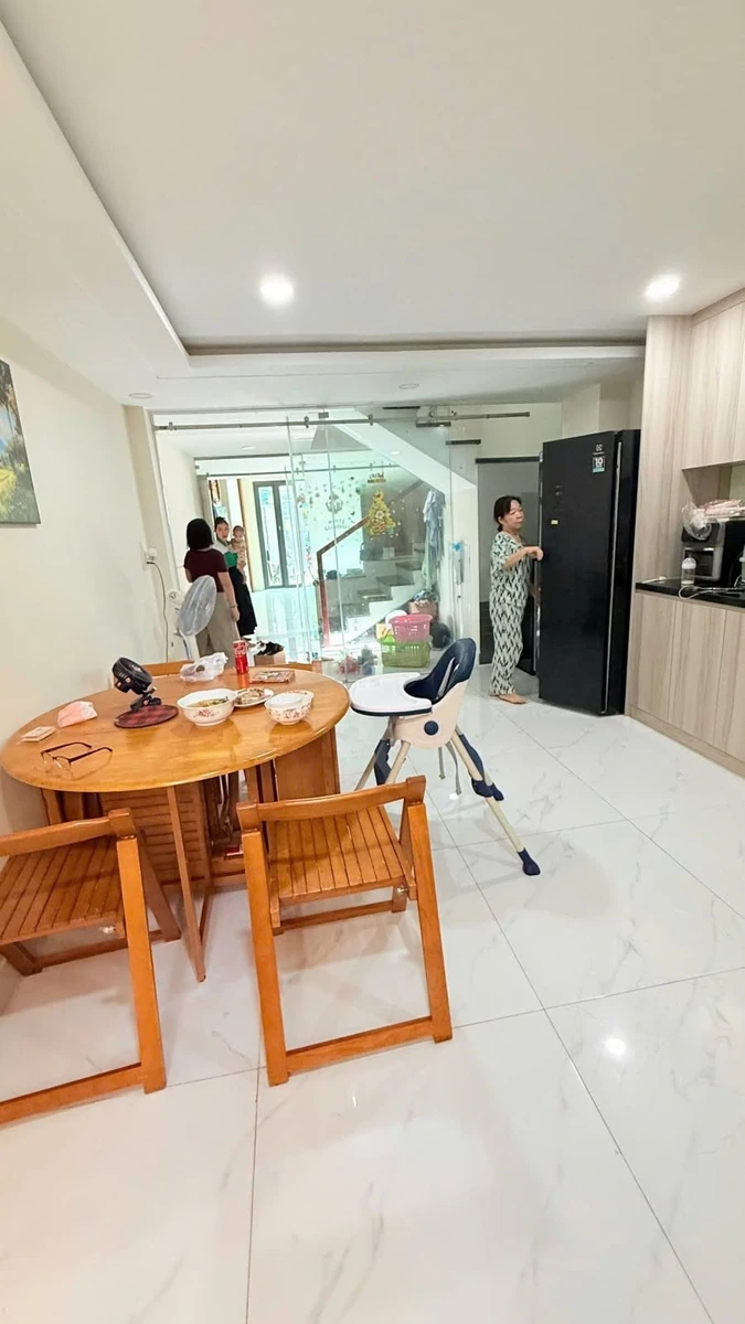 Bán nhà 4 tầng KDC An Sương Quận 12, 276m², 3PN, 7.4 tỷ - Ảnh thu nhỏ 3