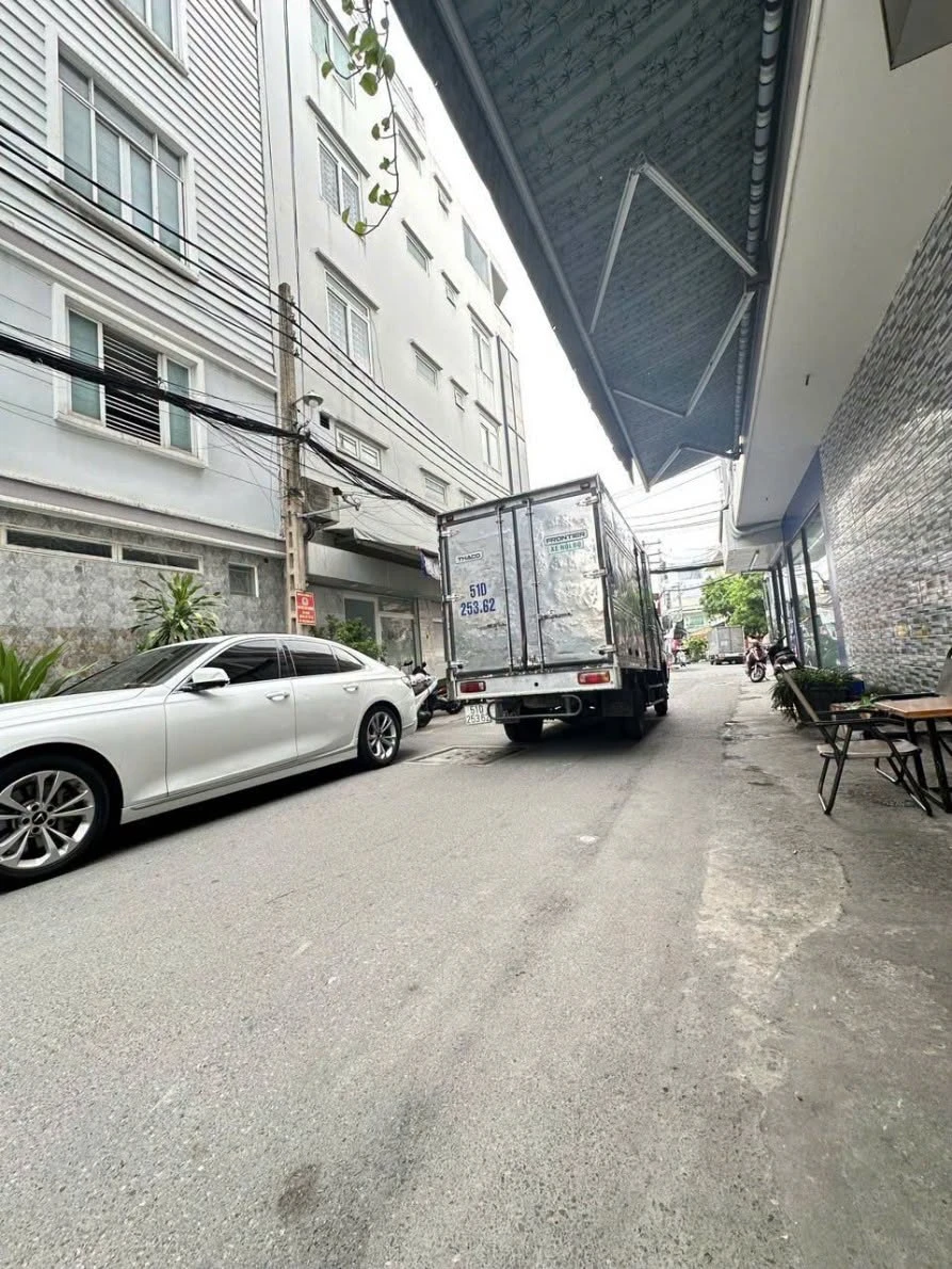 Bán nhà hẻm xe hơi Lạc Long Quân, Tân Bình, 48m2 (8x6m), giá 6,19 tỷ - Ảnh thu nhỏ 2