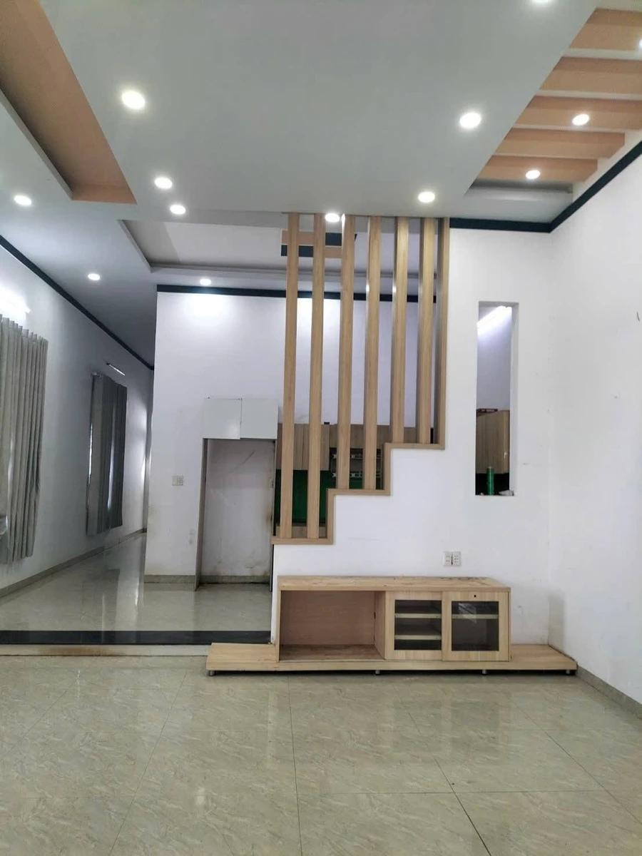 Bán nhà cấp 4 mặt tiền đường Nguyễn Xuân Nguyên, 122m2, giá 3,15 tỷ, Phường Tân An, Đắk Lắk - Ảnh 1