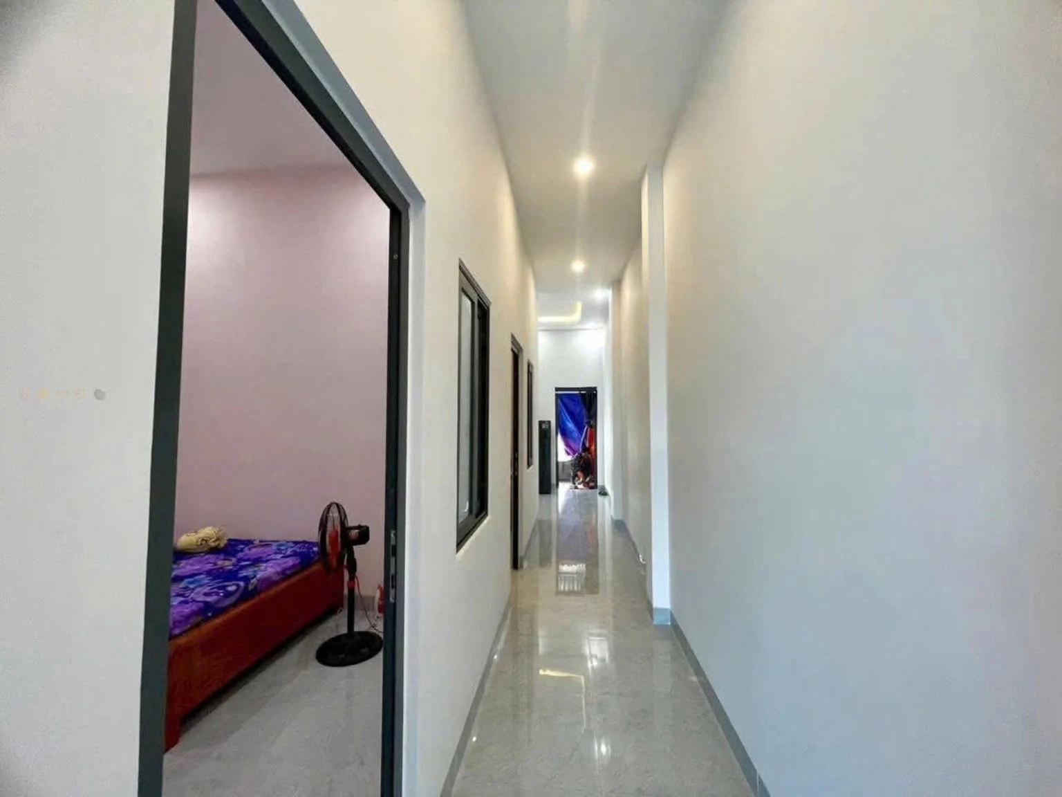 Bán nhà mới Tịnh Phong 100m² 2 phòng ngủ, có sân ô tô - Ảnh 1