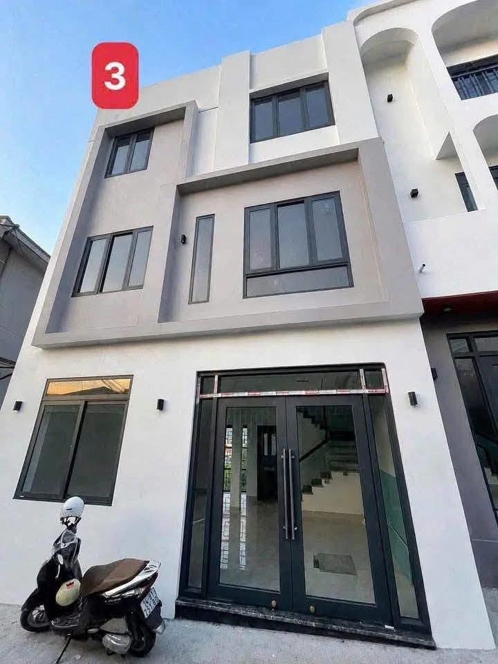 Bán nhà ngõ 50-75m2 Cao Thắng, giá 2 tỷ 350 - Ảnh thu nhỏ 2