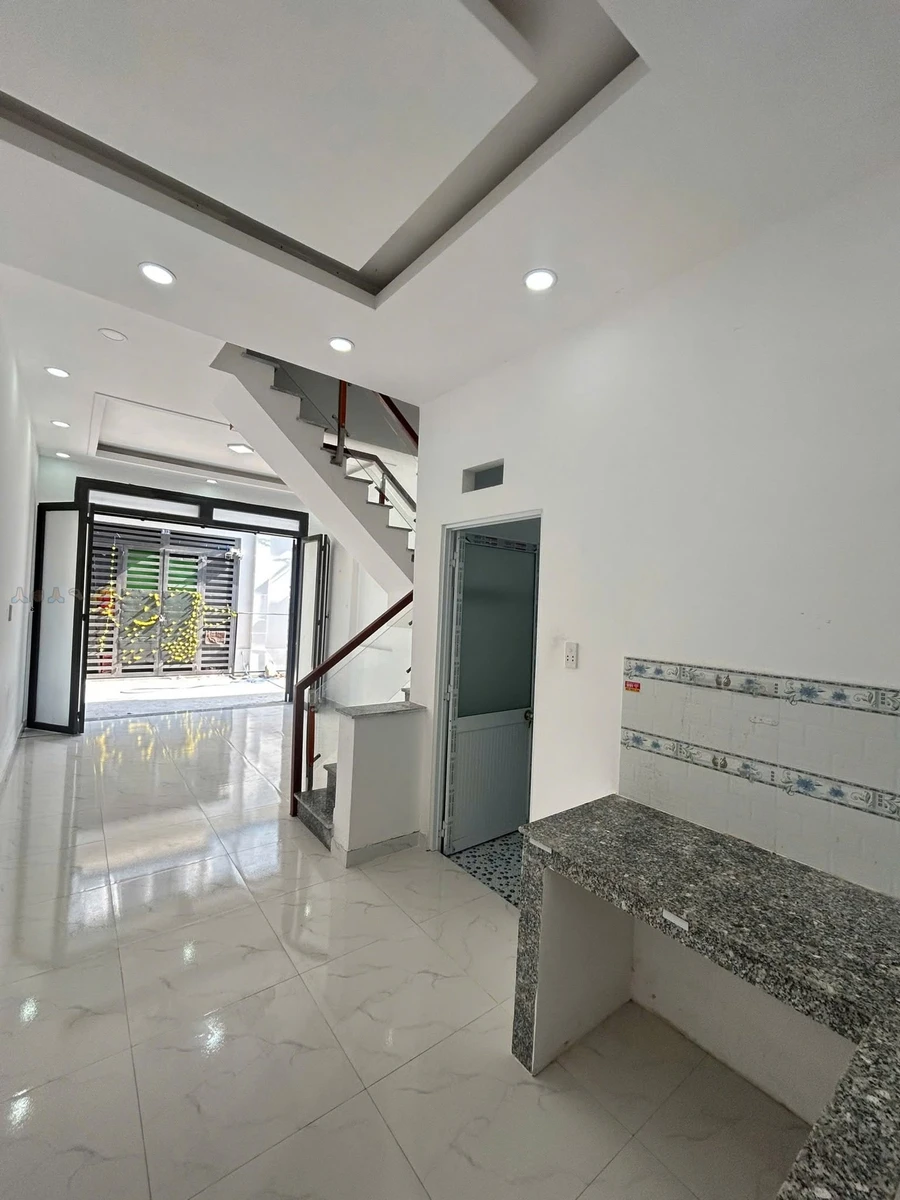 Bán nhà 4x10m 620 triệu Nguyễn Văn Bứa nối dài - Ảnh 1
