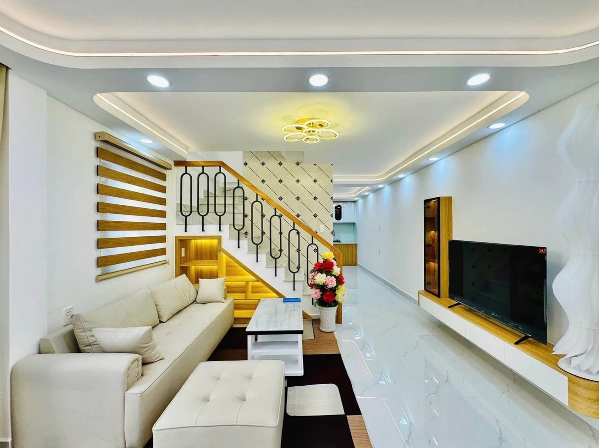Nhà phố bán 43m² 4 phòng ngủ Lê Văn Duyệt Chợ Bà Chiểu 6.1 tỷ - Ảnh 1