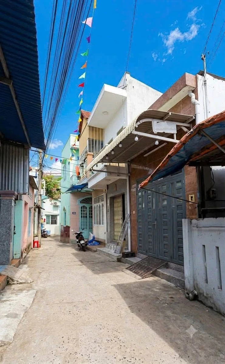 Bán nhà cấp 4 76m2 sổ riêng, hẻm ba gác, Phường Quang Vinh, Đồng Nai - Ảnh 1