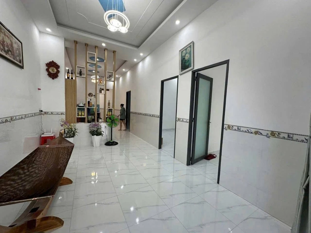 Bán nhà full nội thất 7x20m (140m²) khu Tuyết Mai 5, Hòa Long, P. Tam Long, giá 2,3 tỷ - Ảnh thu nhỏ 2