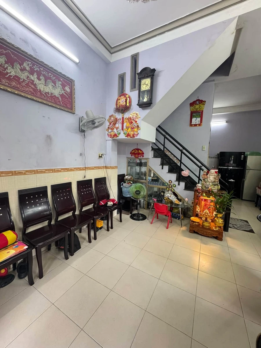 Bán nhà mặt tiền 6 PN 31,6m² Nha Trang - Ảnh 1