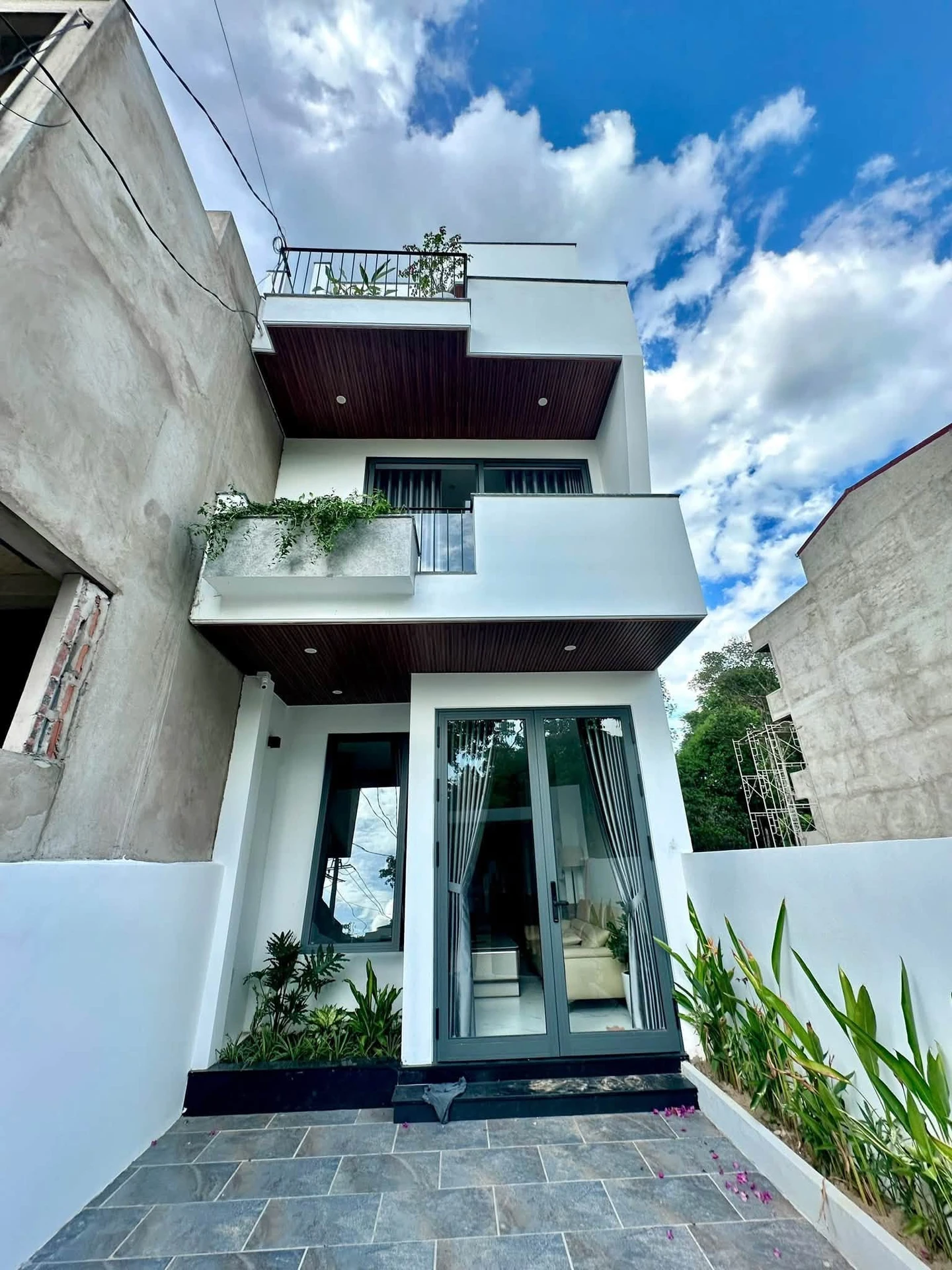 Bán nhà 3 tầng 86.7m² 4PN 4WC Thuỷ Xuân, Huế - Ảnh 1