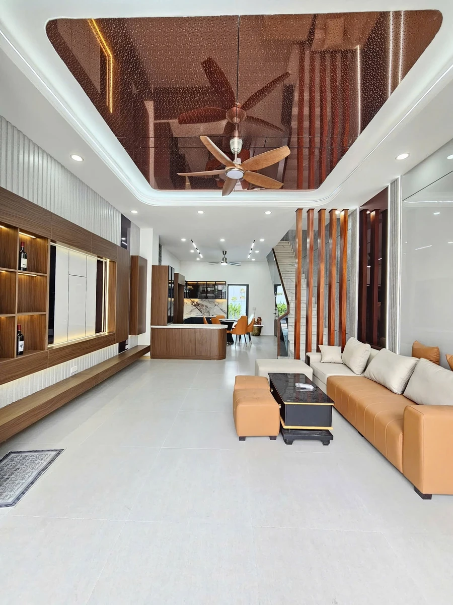 Bán nhà có sân sau 88.4m2 giá 3.99 tỷ Thuận An - Ảnh thu nhỏ 3