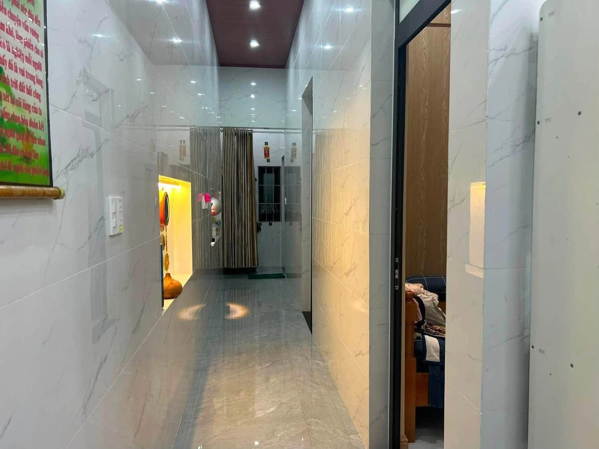 Bán nhà 2PN Quảng Ngãi 80m2 giá 2,25 tỷ - Ảnh thu nhỏ 2