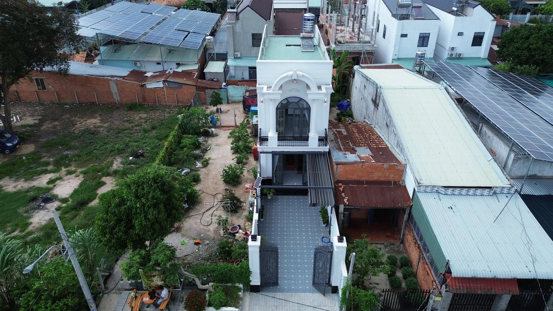 Bán nhà lầu đúc 5x28m KP Hiệp Thạnh, Phường Tân Ninh, Tây Ninh giá 2,85 tỷ - Ảnh 1