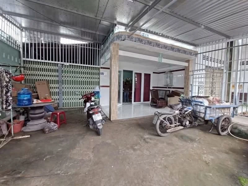 Bán nhà mái hộp 2PN Cần Giuộc Long An 94.5m² tranthinam - Ảnh 1