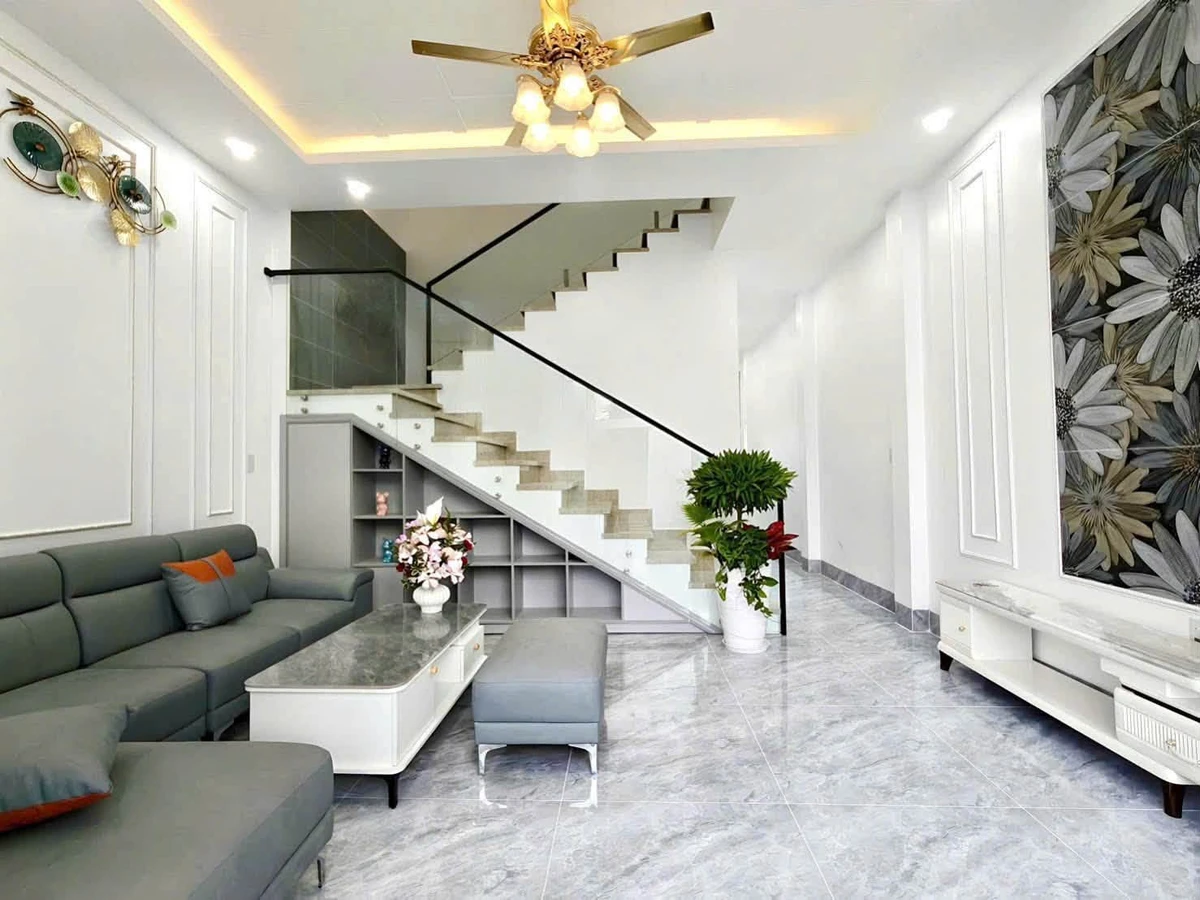 Bán nhà 1 trệt 1 lầu 89m² Rạch Giá 2 tỷ 650 triệu - Ảnh thu nhỏ 2