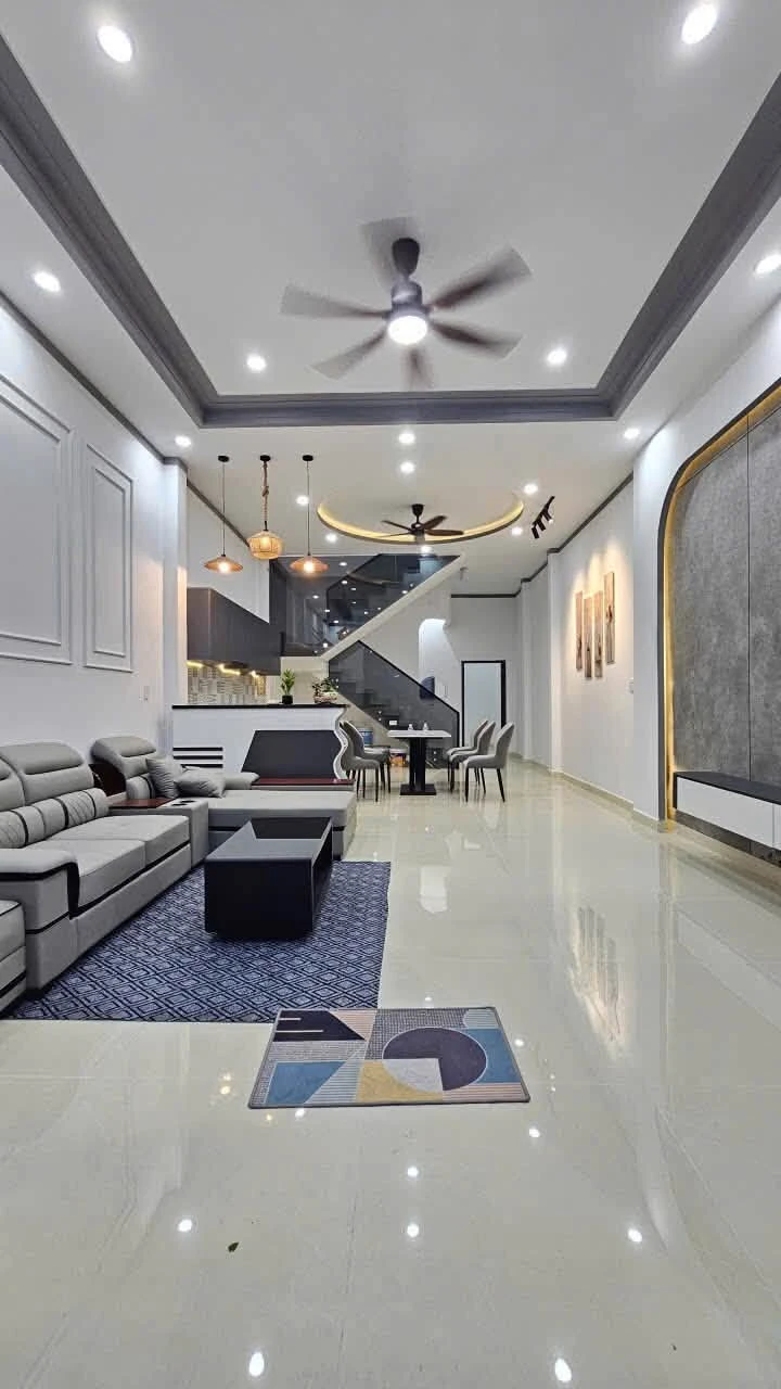 Bán nhà 4 phòng ngủ 4,8x20m đường Nguyễn Ái Quốc, gần chợ Hội Am, Biên Hòa, giá 3,85 tỷ - Ảnh 1