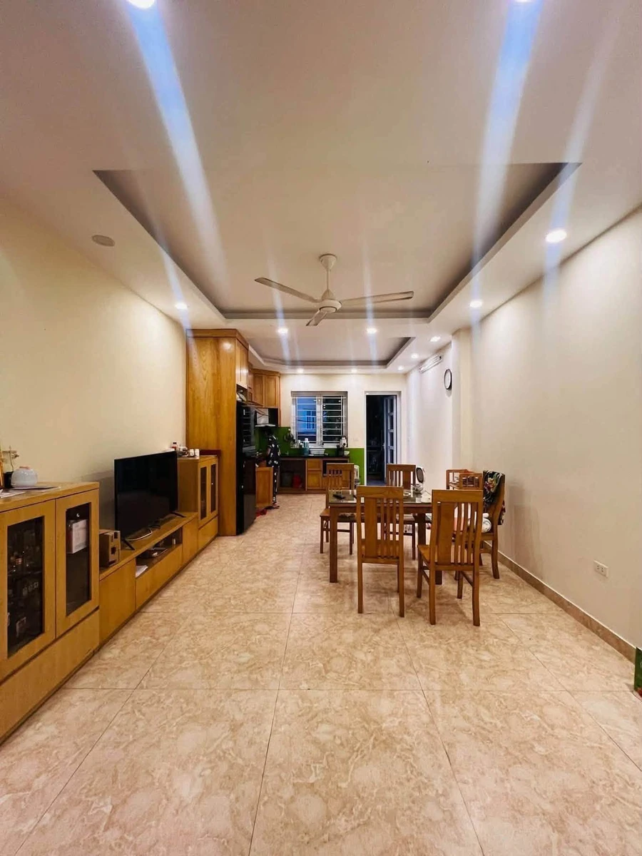 Bán nhà 5 tầng 110m² Hoàng Quốc Việt, gara ô tô, thang máy - Ảnh thu nhỏ 5