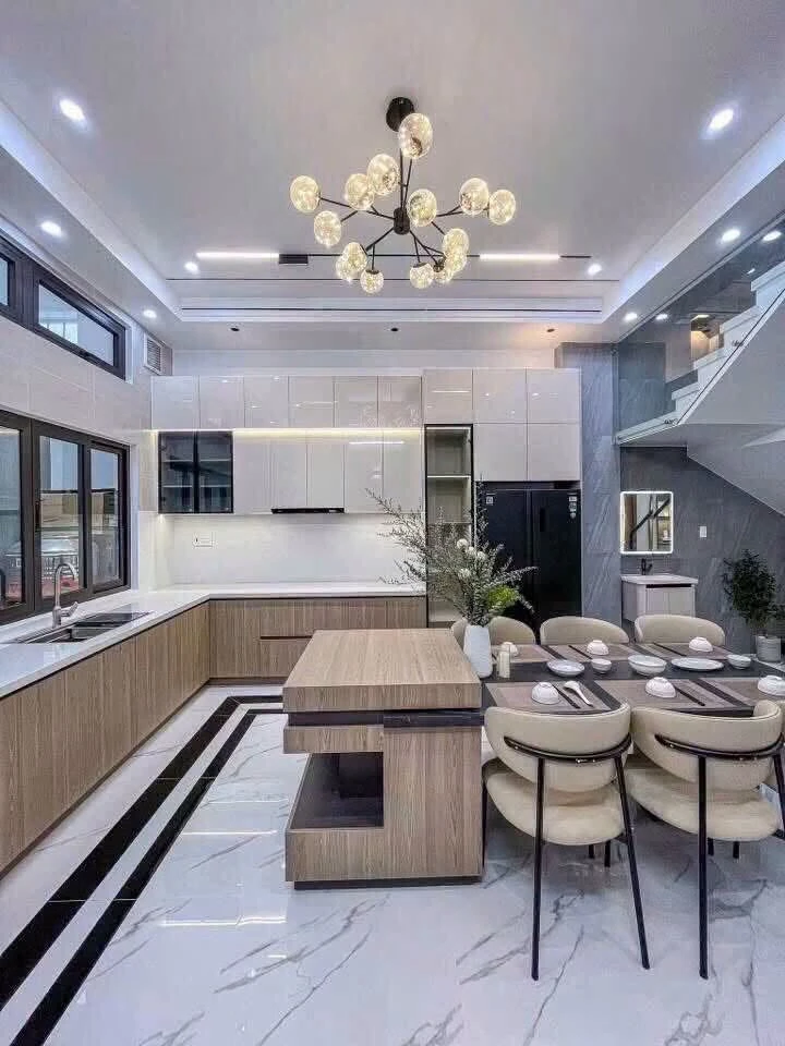 Bán nhà 1 trệt 2 lầu 85m2 Cần Thơ 5 tỷ 800 triệu - Ảnh thu nhỏ 5