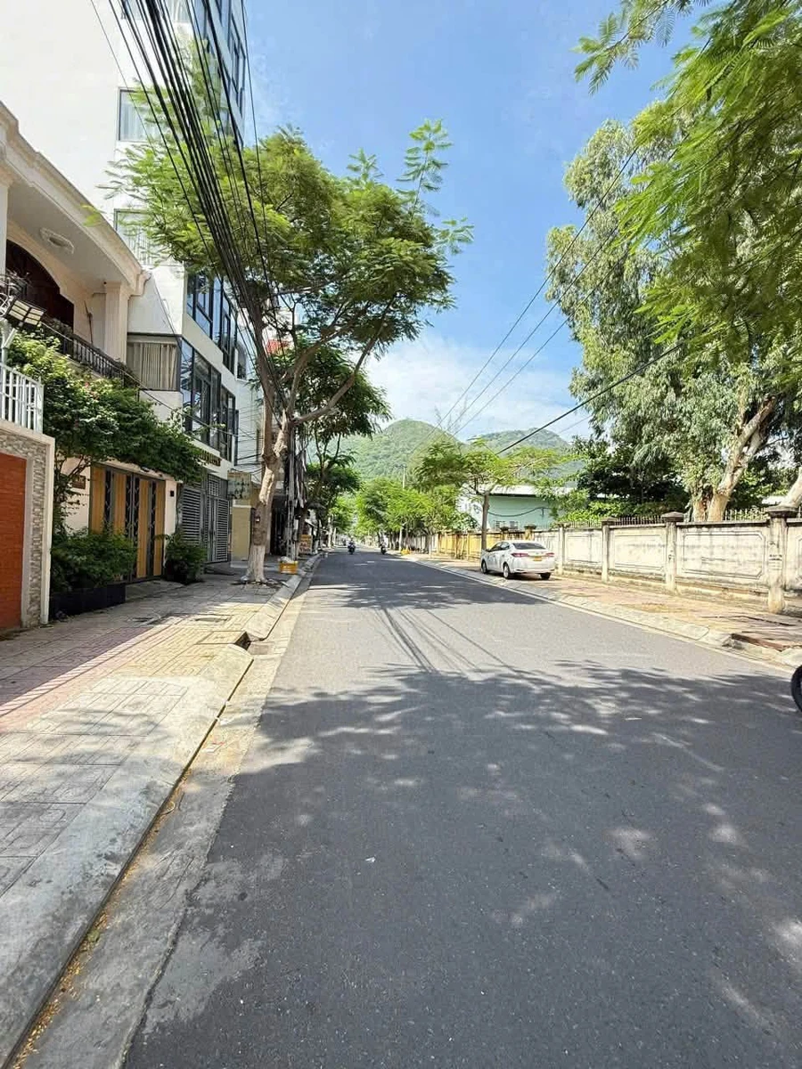 Bán nhà 2 tầng 97.8m² gần biển Nha Trang, 9 tỷ - Ảnh thu nhỏ 2