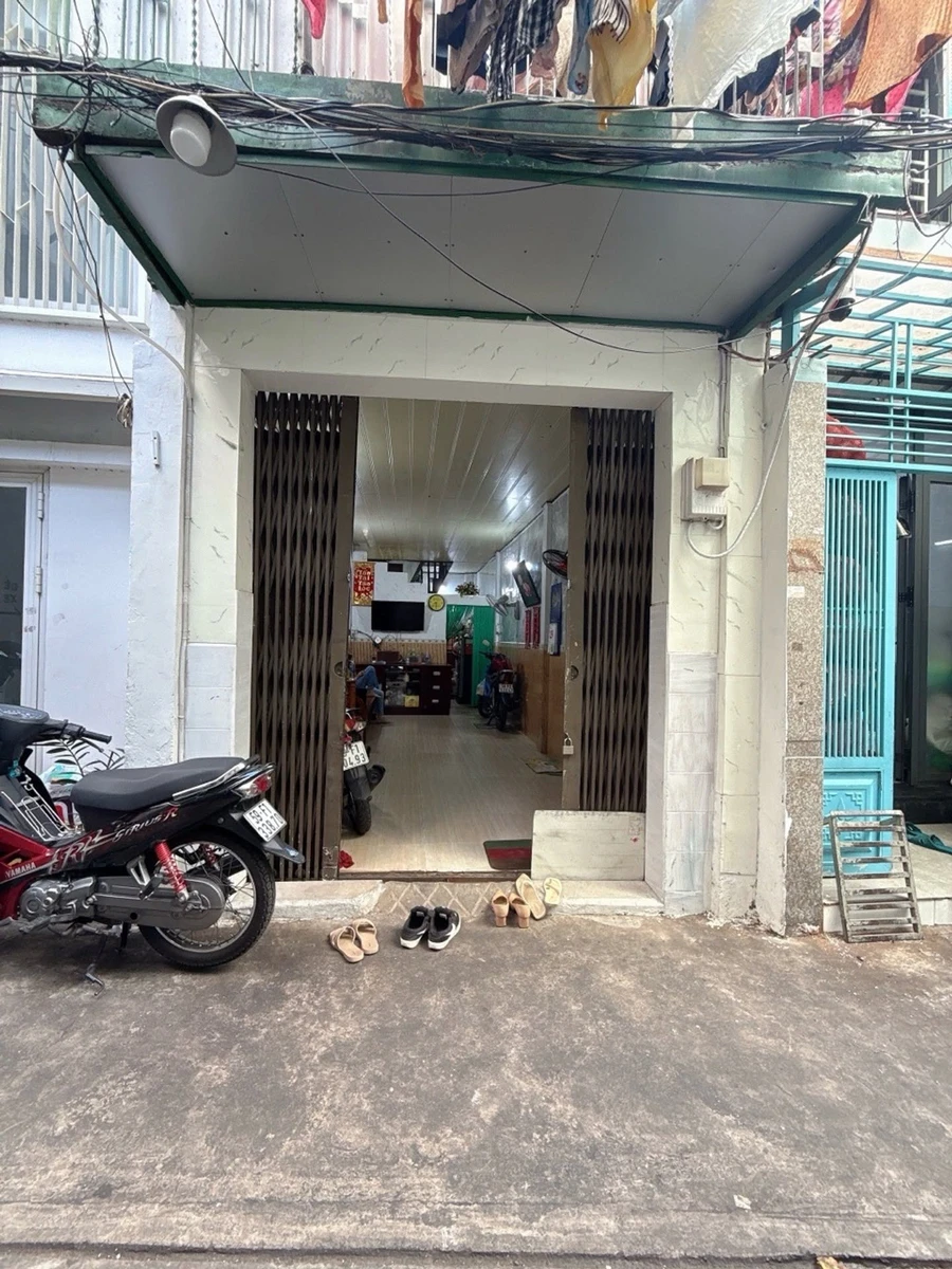 Bán nhà 2 tầng 58m2 Cách Mạng Tháng 8, Quận 3 nhỉnh 6 tỷ - Ảnh 1