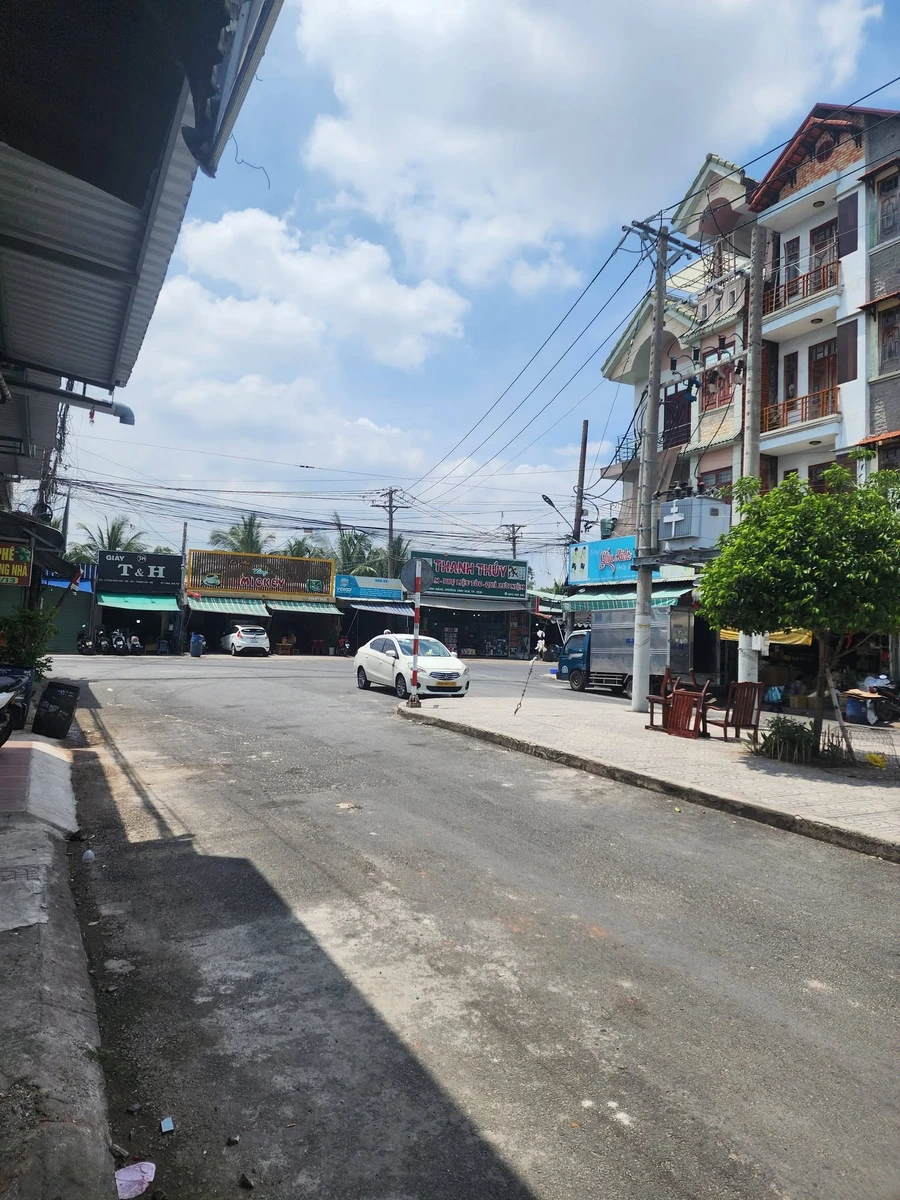 Bán dãy trọ 150m2 gồm 1 kiot và 5 phòng, KDC 434 Bình Hòa, Thuận An, giá 7,3 tỷ - Ảnh thu nhỏ 2