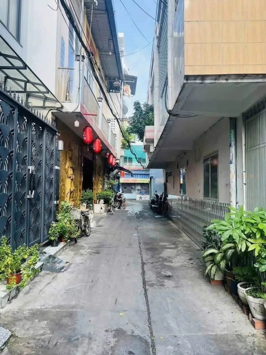 Bán nhà hẻm xe hơi 40m2, 4 tầng, 4PN gần Lý Thường Kiệt, sát Quận 10, nhỉnh 5 tỷ - Ảnh 1