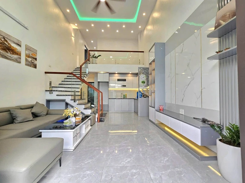 Bán nhà 4 tầng 81m2 Kha Vạn Cân Thủ Đức 7,8 tỷ 95ty