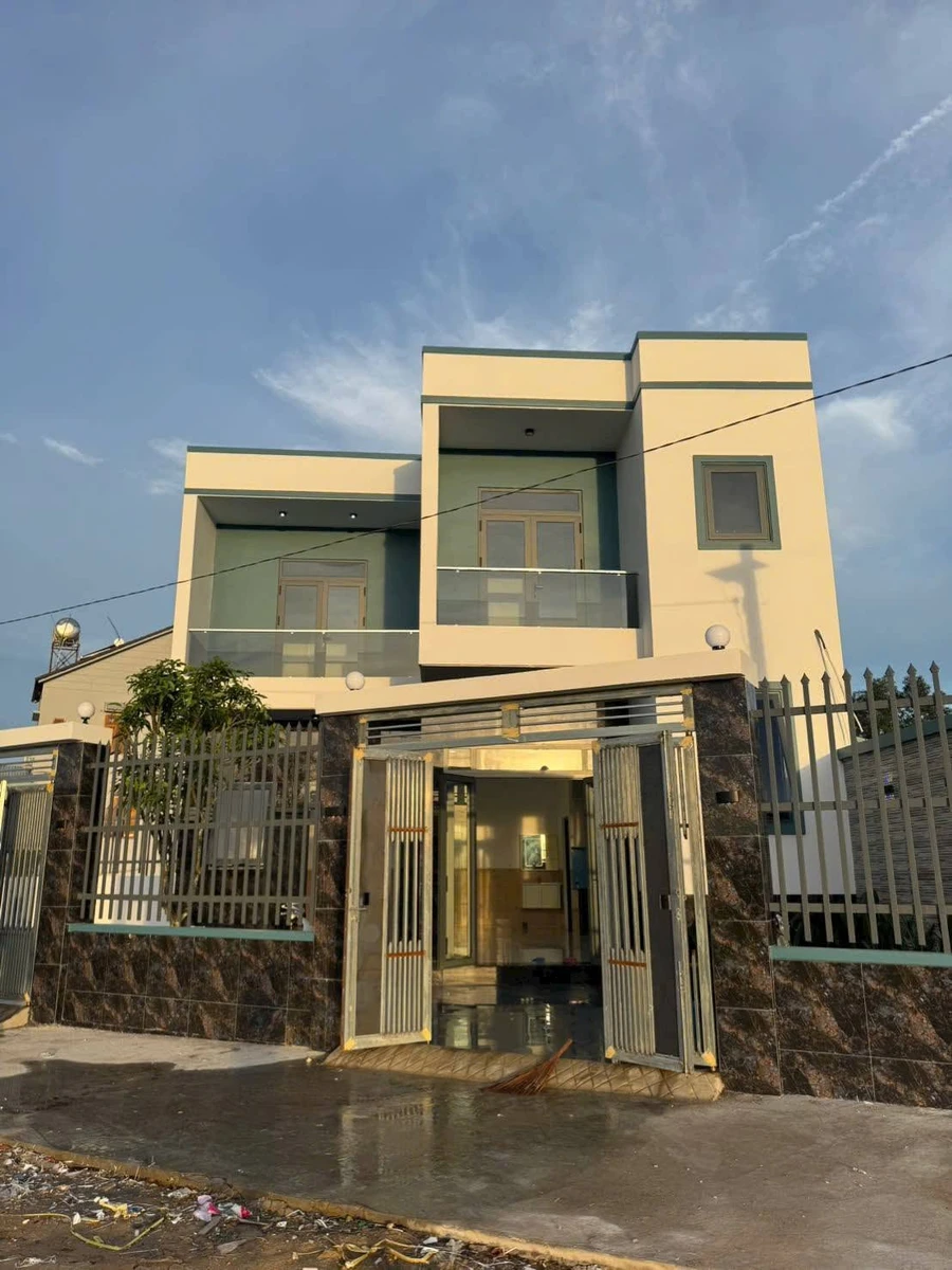 Bán nhà 162m² 4 phòng ngủ Thái Hòa, Hóc Môn - Ảnh 1