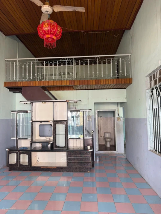 Bán nhà Hai mặt tiền hẻm ôtô, cạnh trường THCS Hùng Vươn trung tâm Buôn Ma Thuột chỉ 3 tỷ 390 triệu - Ảnh thu nhỏ 3