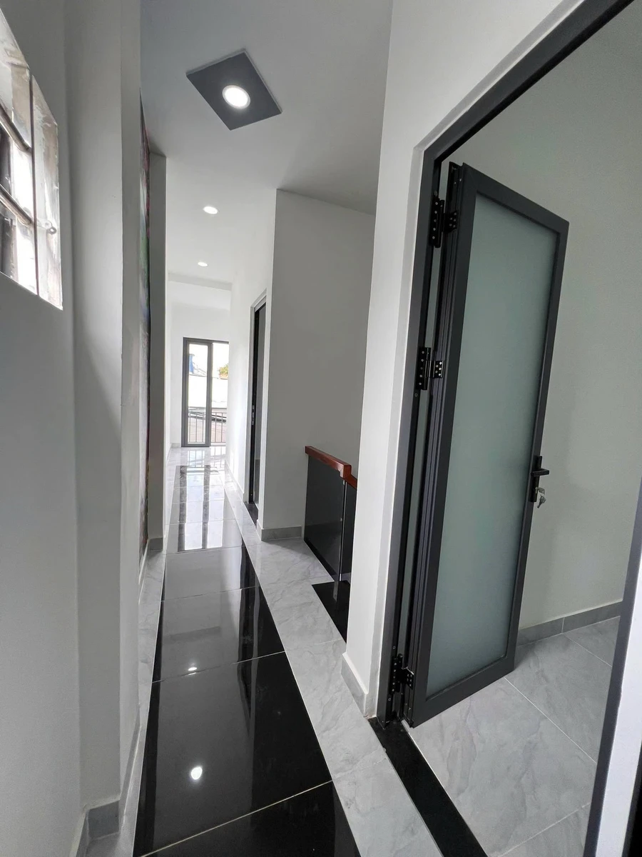 Bán nhà 2 phòng ngủ 47m² gần chợ Thới Tứ Quận 12 - Ảnh thu nhỏ 2