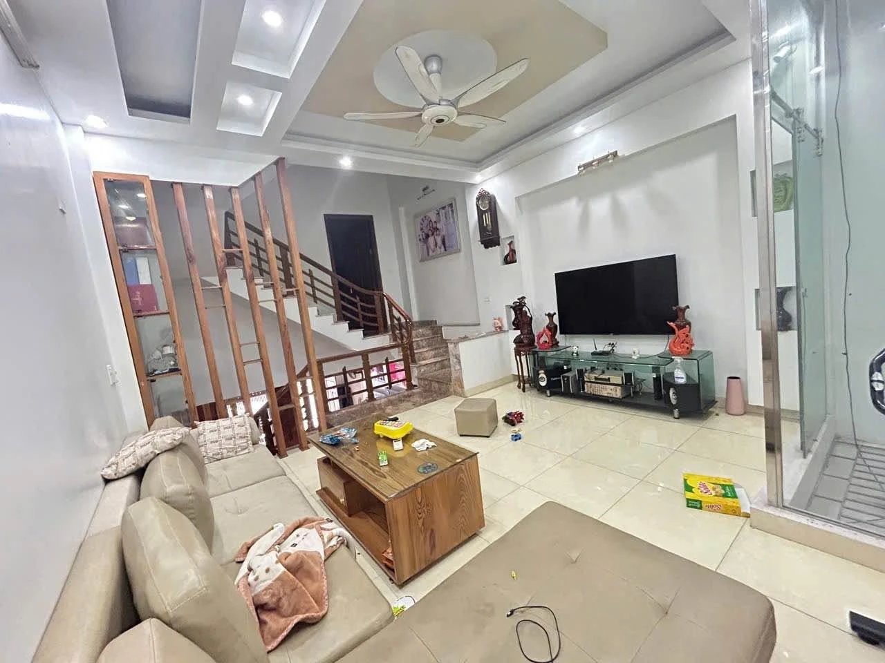 Bán nhà 4 tầng mặt tiền 5m, 65m², 3PN 3WC Nam Ngạn Q12 - Ảnh 1