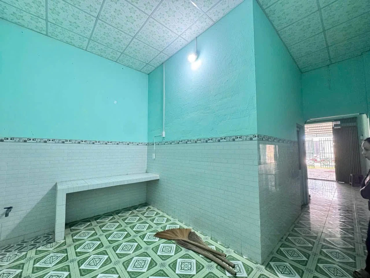 Bán nhà bê tông kiên cố 4,5x27m gần thị trấn Đức Hòa giá 1,28 tỷ - Ảnh thu nhỏ 4