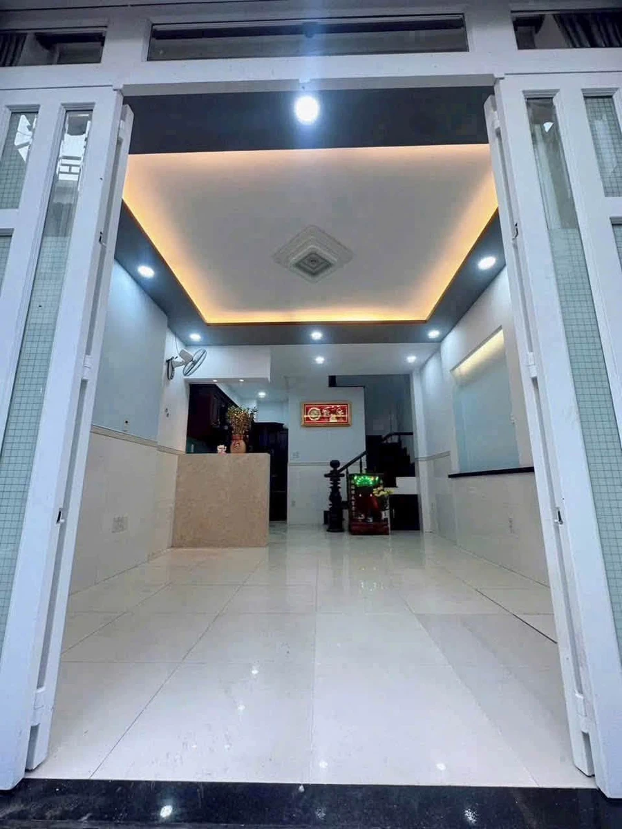 Bán nhà 3 tầng 4,2x8m Phường Bình Hưng Hoà 4.39 tỷ - Ảnh thu nhỏ 2