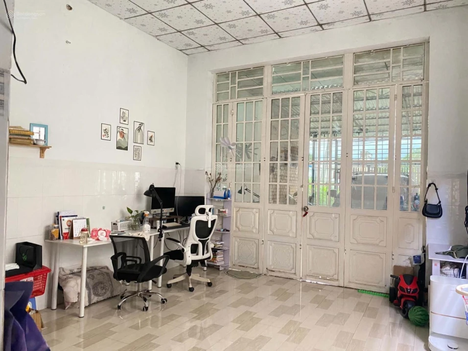 Bán nhà riêng tại số 8 đường Số 84 gần Trần Phú, Long Hoa, 1.299tỷ 210m2. 5mx42m, giá tốt hàng hiếm - Ảnh 1