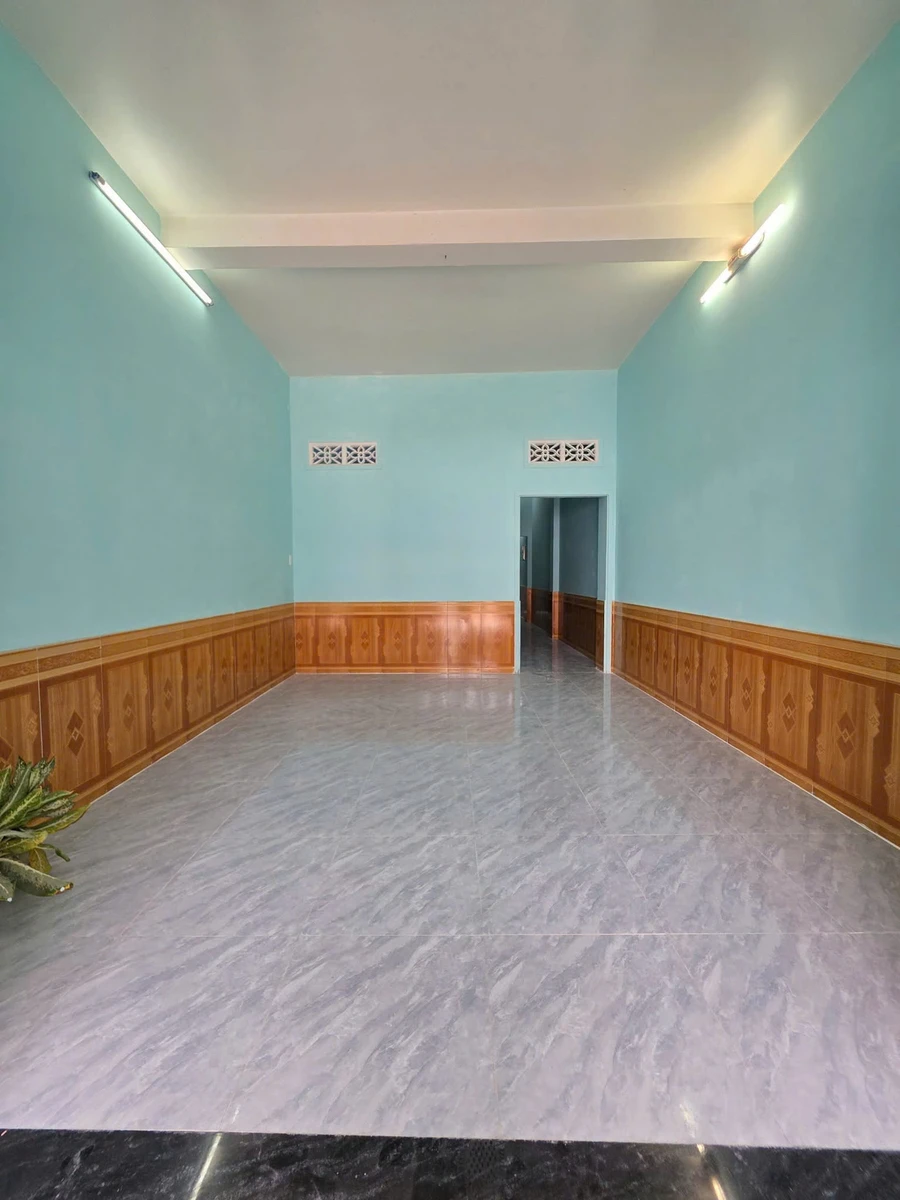 Bán nhà 80m2 trệt lầu 3PN Dĩ An 4,5 tỷ - Ảnh thu nhỏ 2