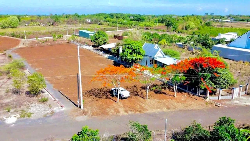 Bán đất 2317,9m² góc 2 mặt tiền, Xã Đất Đỏ, Bà Rịa - Vũng Tàu