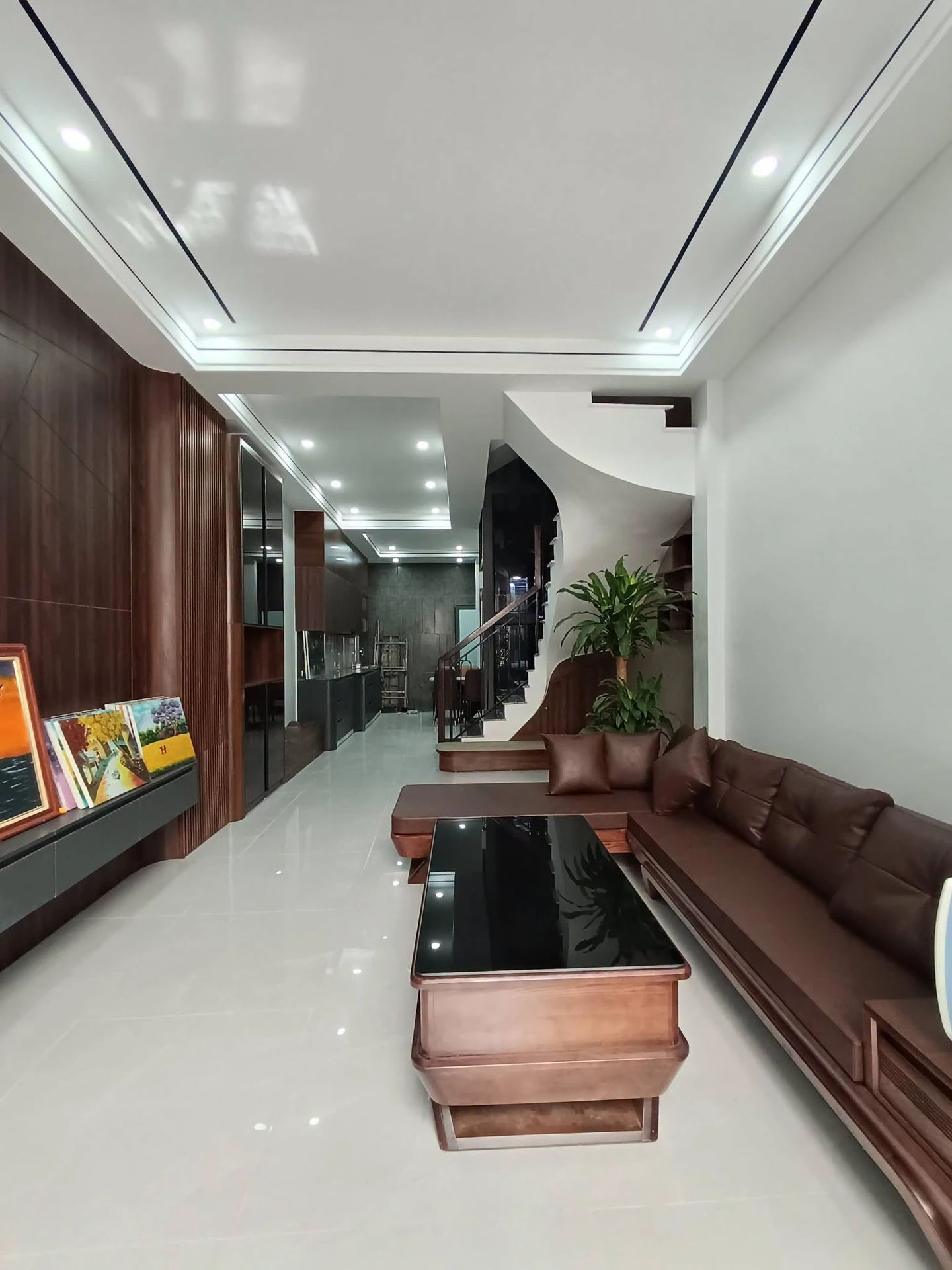 Bán nhà 5 tầng thang máy Thạch Bàn 50m2 4 phòng ngủ giá 8 tỷ - Ảnh 1