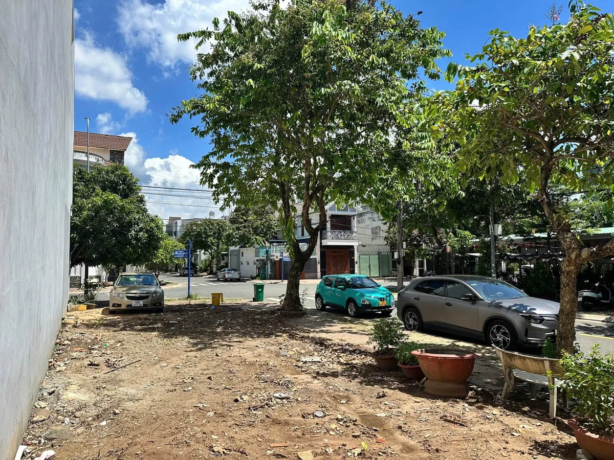 Bán lô đất góc 2 mặt tiền 122m2 Bà Rịa 3,6 tỷ - Ảnh thu nhỏ 4