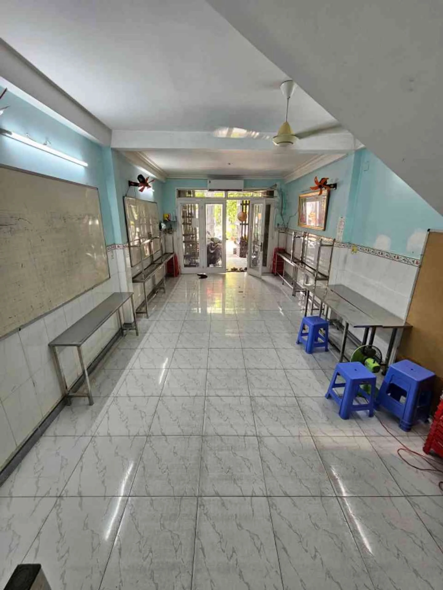Bán nhà hẻm An Dương Vương 68m2, 3 tầng 4PN, giá 6,7 tỷ, Bình Tân - Ảnh 1