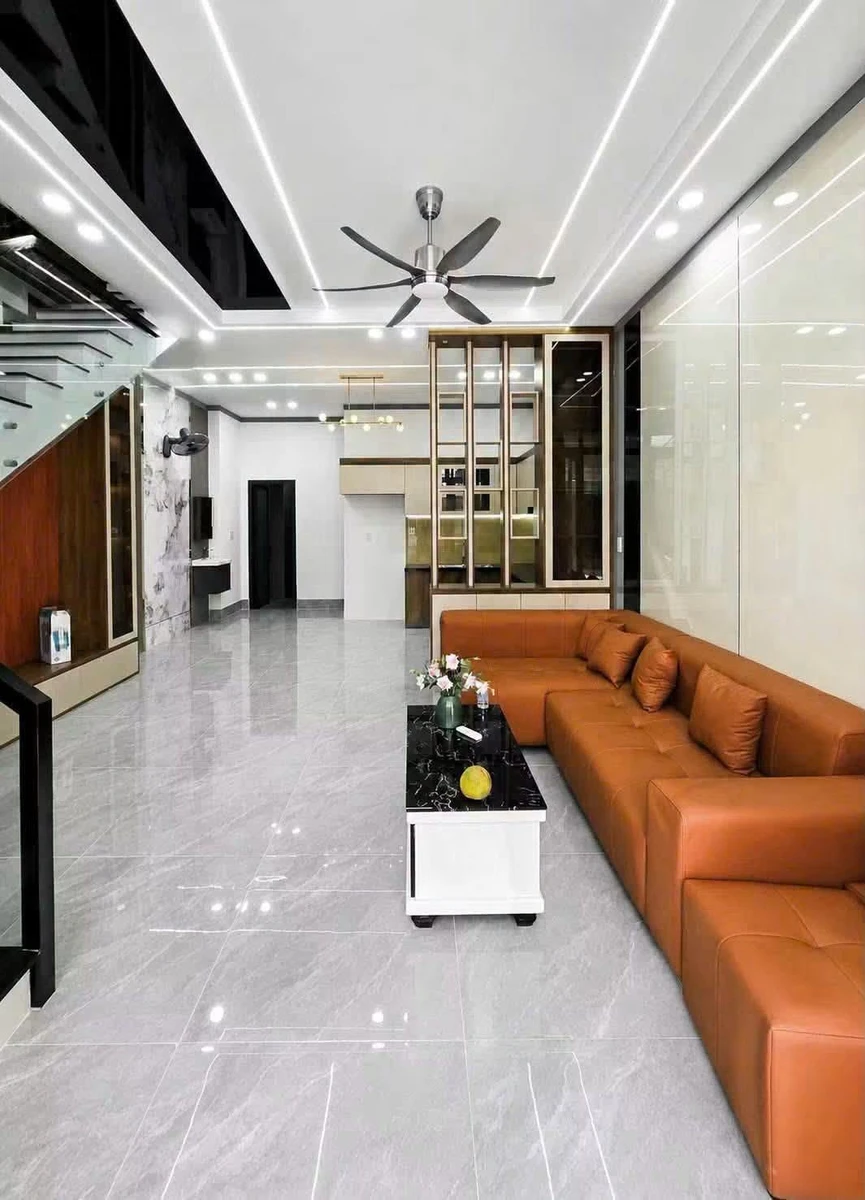 Nhà lầu sổ riêng 80m² gần chợ Phú Thọ Bình Tân 3.55 tỷ - Ảnh 1