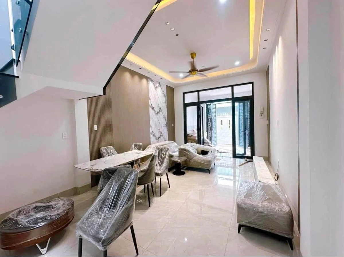 Bán nhà 1 trệt 1 lầu 3 phòng ngủ Phú Thủy, Phan Thiết, 77m2, 2,85 tỷ - Ảnh 1